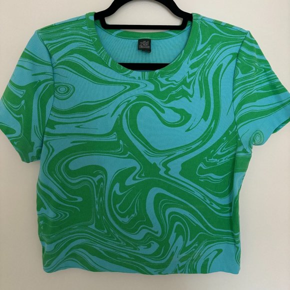wild fable Tops - Fun swirl tshirt
